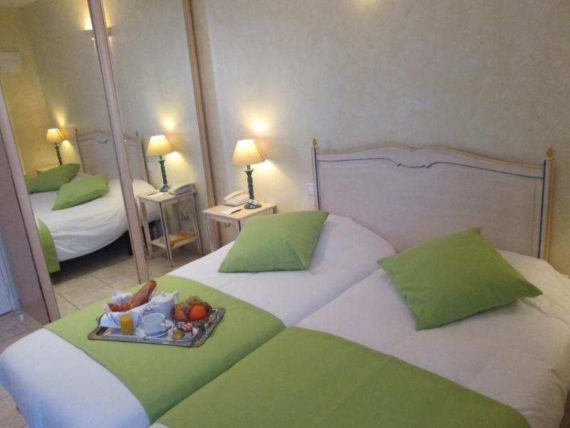 Hôtel Ariane Istres Buitenkant foto