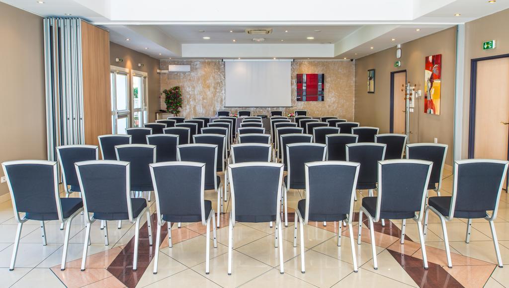 Hôtel Ariane Istres Buitenkant foto
